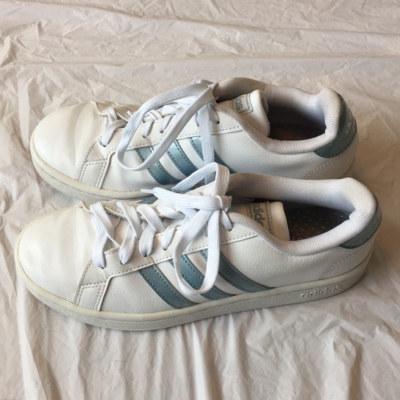 Adidas Cloudfoam White Blue Superstar Sneakers Size 7.5